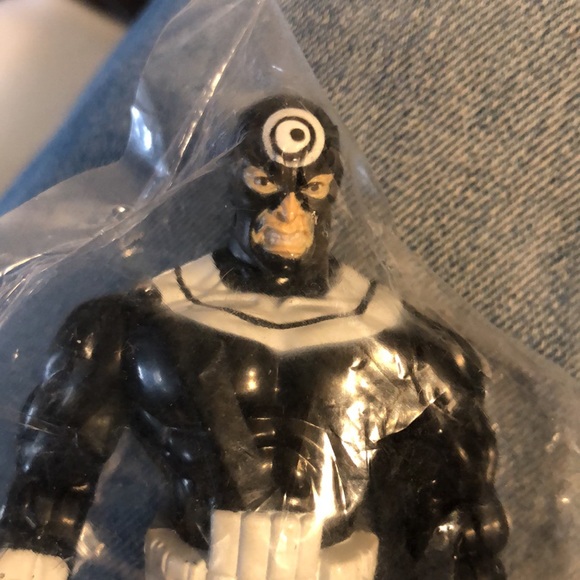 1997 Bullseye Daredevil Marvel Limited Edition Action Figure - Picture 3 of 5